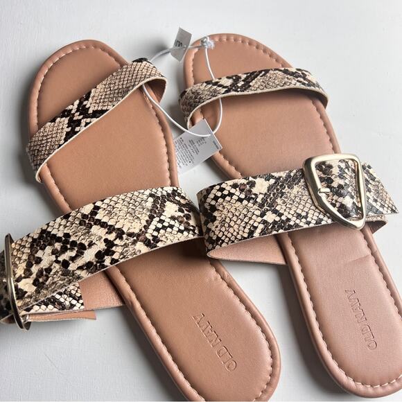 Old Navy Women's Double Strap Buckle Flat  Sandals Snake Skin Print Sz 10 - Picture 3 of 12